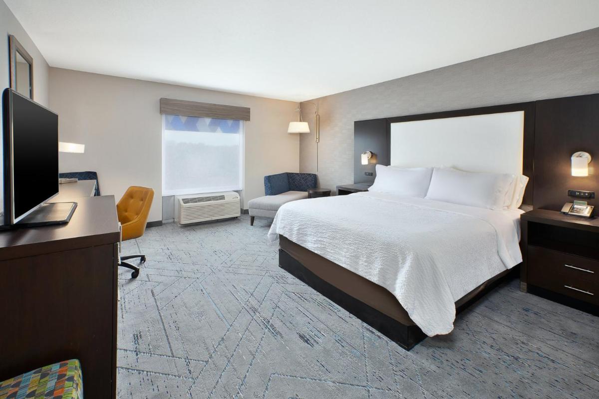 Holiday Inn Express Hotel & Suites Ann Arbor West, an IHG Hotel - Housity