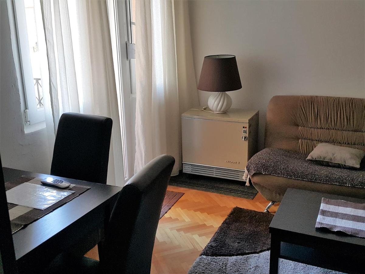 Suitetrails - Centre Point Apartment