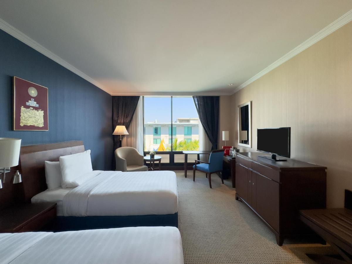 Hyatt Regency Bangkok Suvarnabhumi Airport - Housity