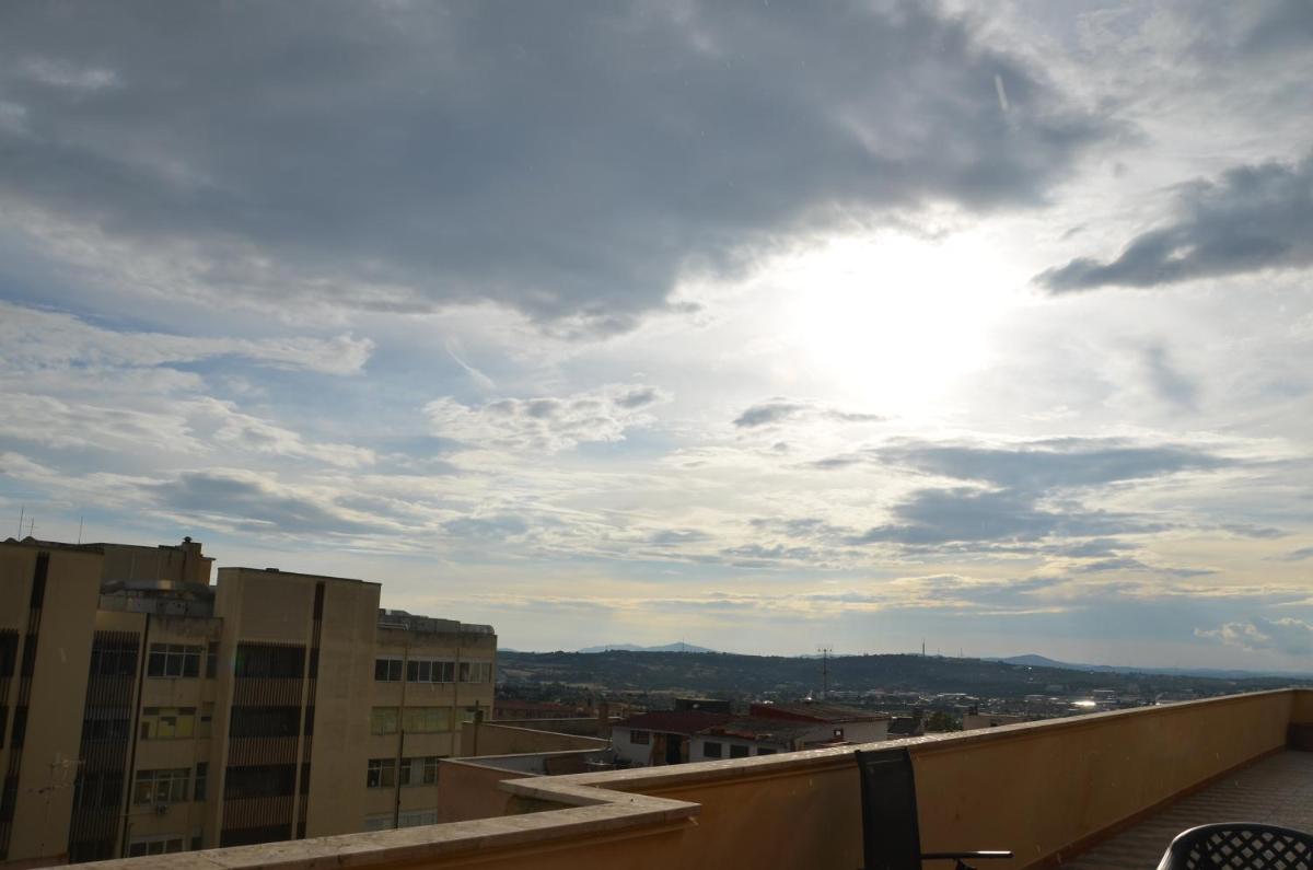 FANTASTIC SARDINIA RESIDENZA LE TERRAZZE SASSARI CASA G PISCHEDDA Attico Vista Mare - Housity