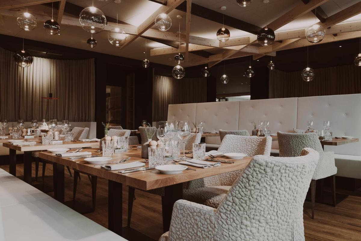 Aktiv & Spa Hotel Alpenrose - Housity