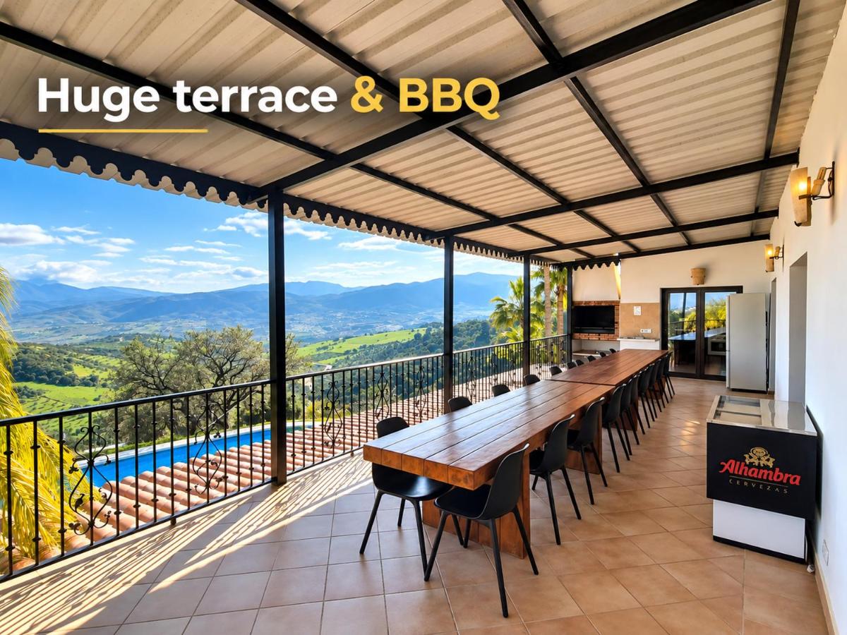 Mansion 7 bedrooms 6 bathrooms private pool heated in cold months and privacy of 5 ha pure nature 'San Jacinto' - Housity