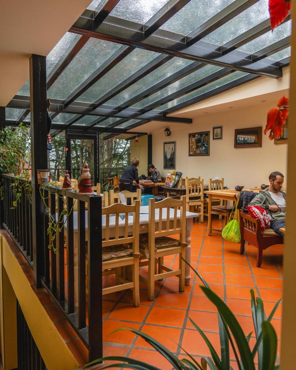 Rosa De Los Vientos - Housity