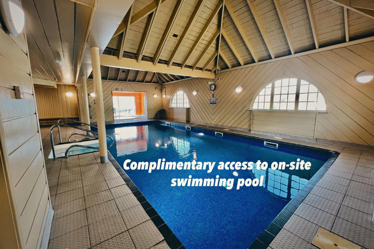 Beach Houses with Hot Tubs - Housity