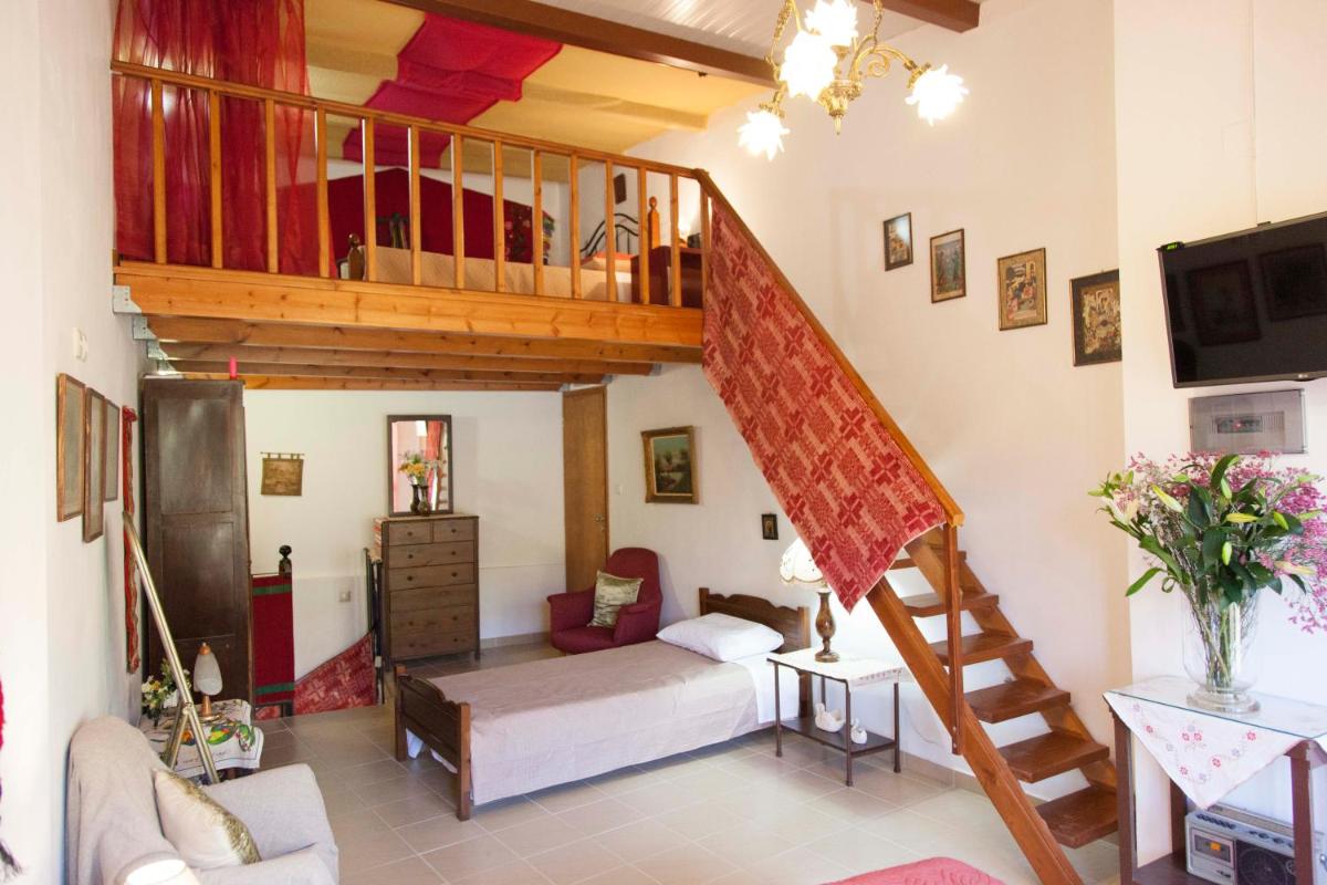 Traditional Villa Olea-Renieri - Housity