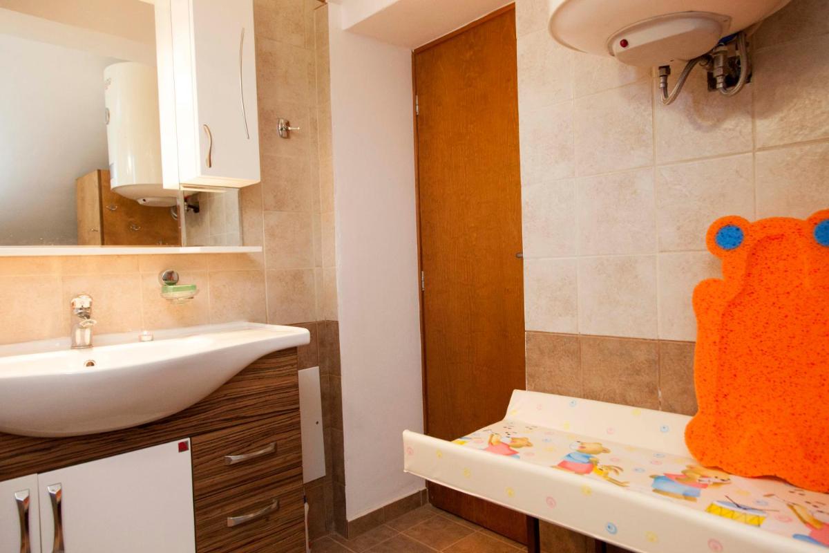 Traditional Villa Olea-Renieri - Housity