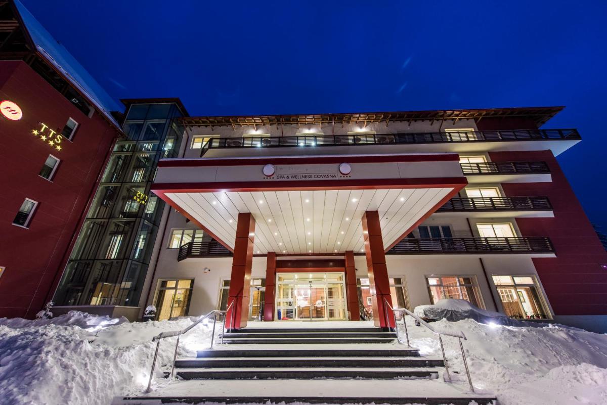 Hotel TTS**** Spa&Wellness Covasna - Housity