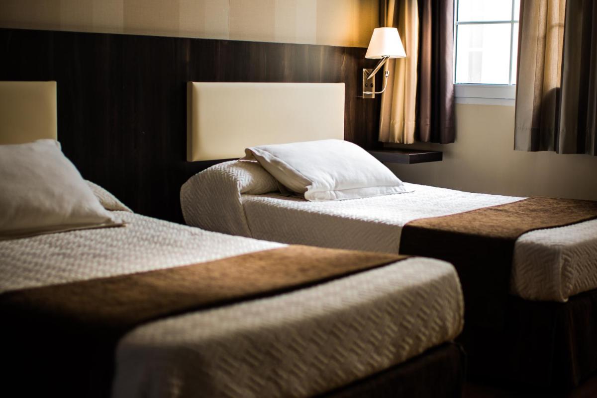 Hospedium Hotel Triana - Housity