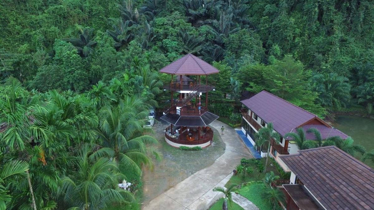 Palms Hill Resort - Housity