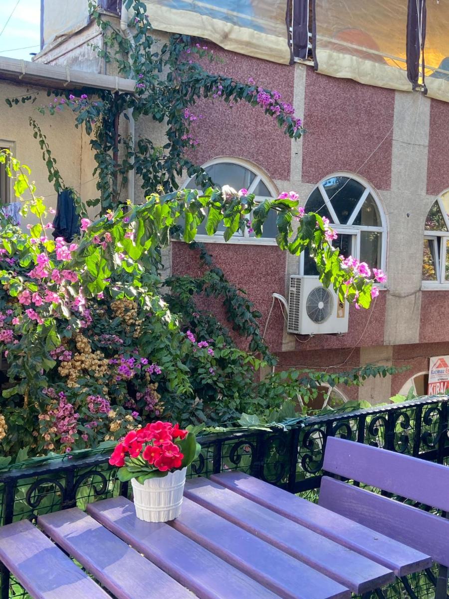 Büyükada Çarşı Pansiyon - Housity
