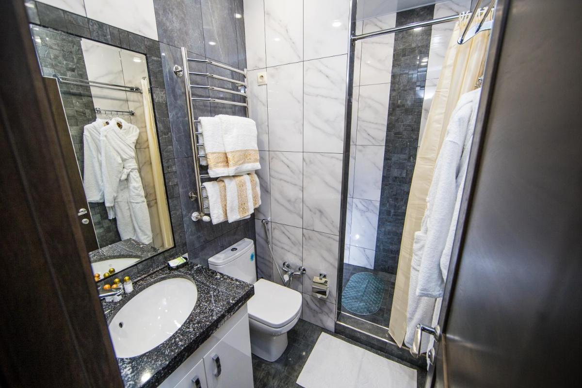 Hotel Era on Tsimbalina - Housity