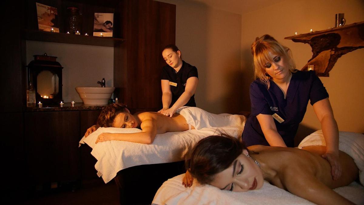 Dunamoy Cottages & Spa - Housity