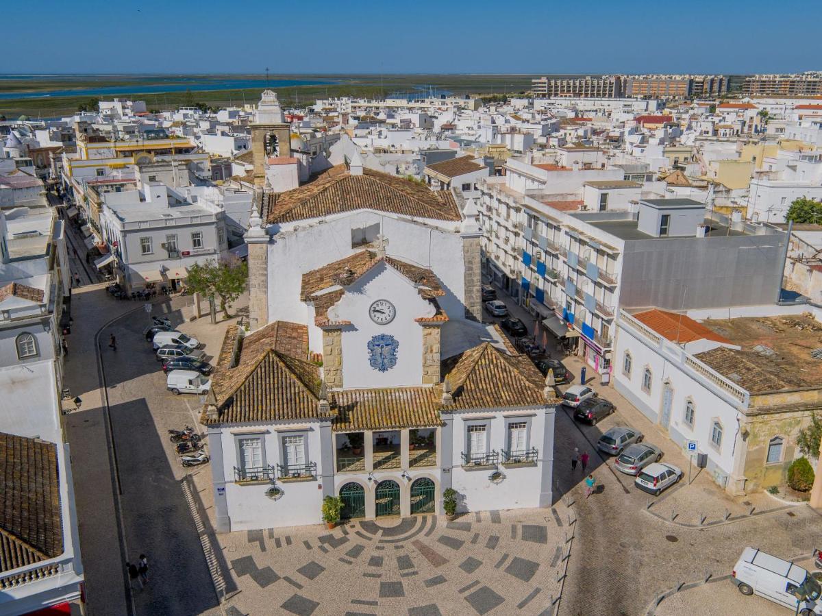 A vizinhança circundante ou próxima do hotel