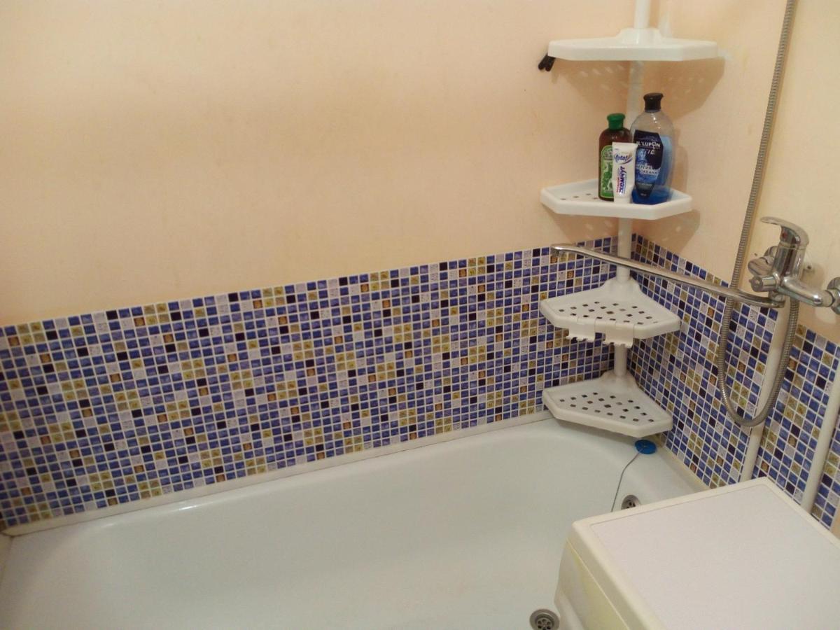Stroitieliei 26 - Housity