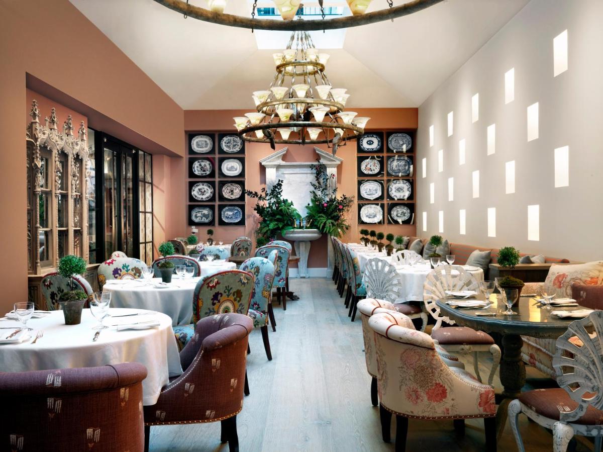 Suitetrails - The Whitby Hotel