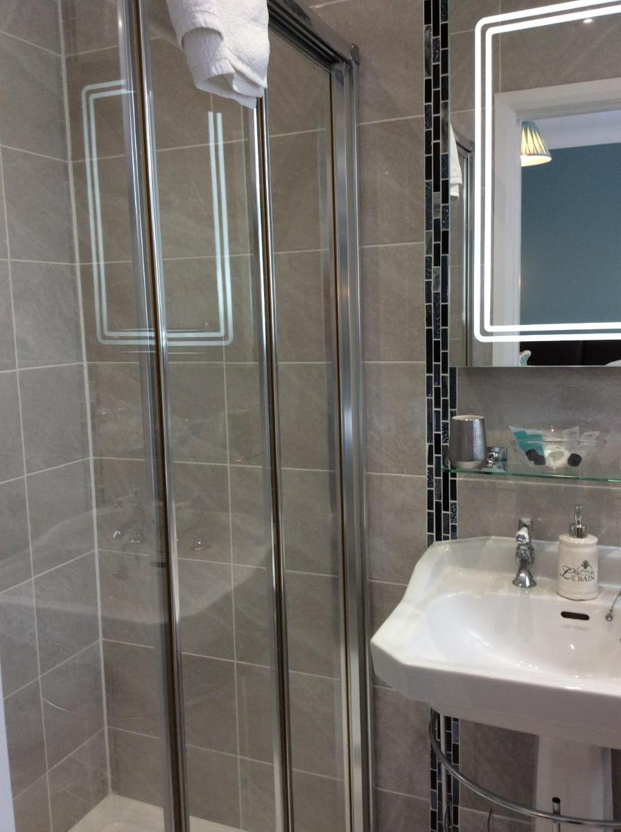 Chy an Gwedhen - Housity