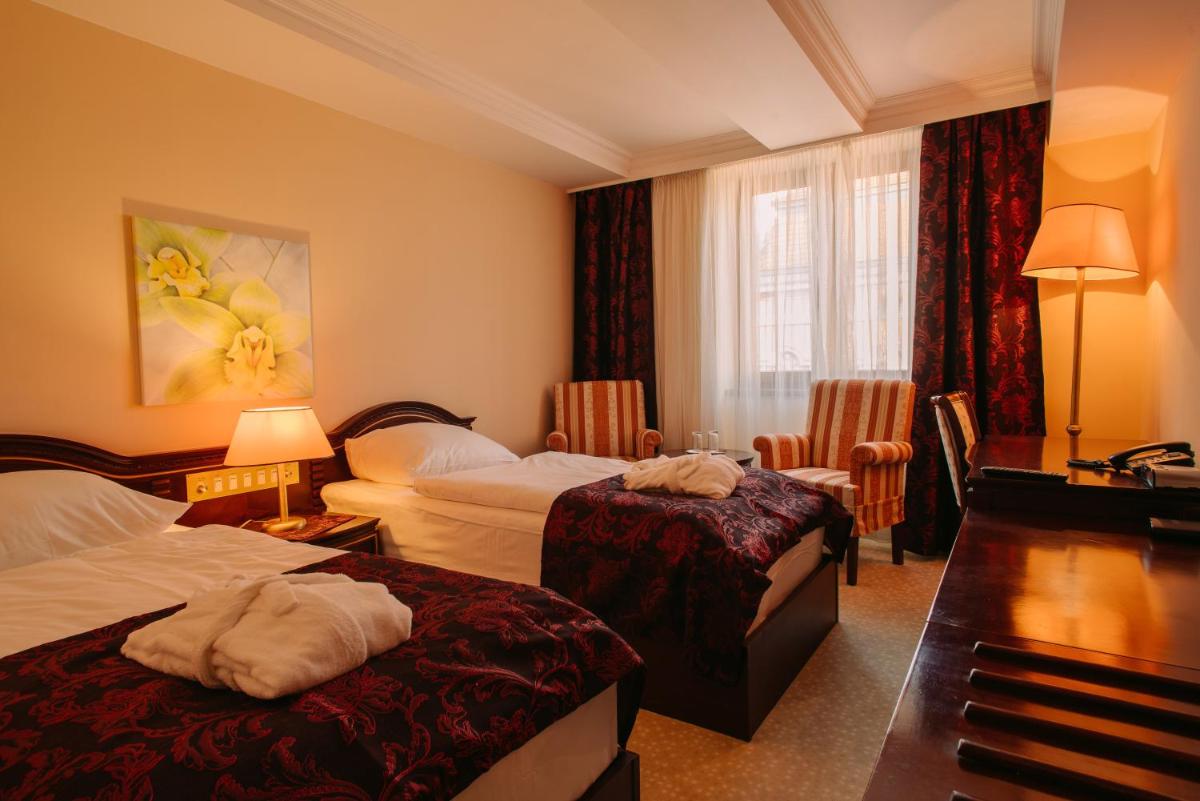 Grand Hotel Sole - Housity