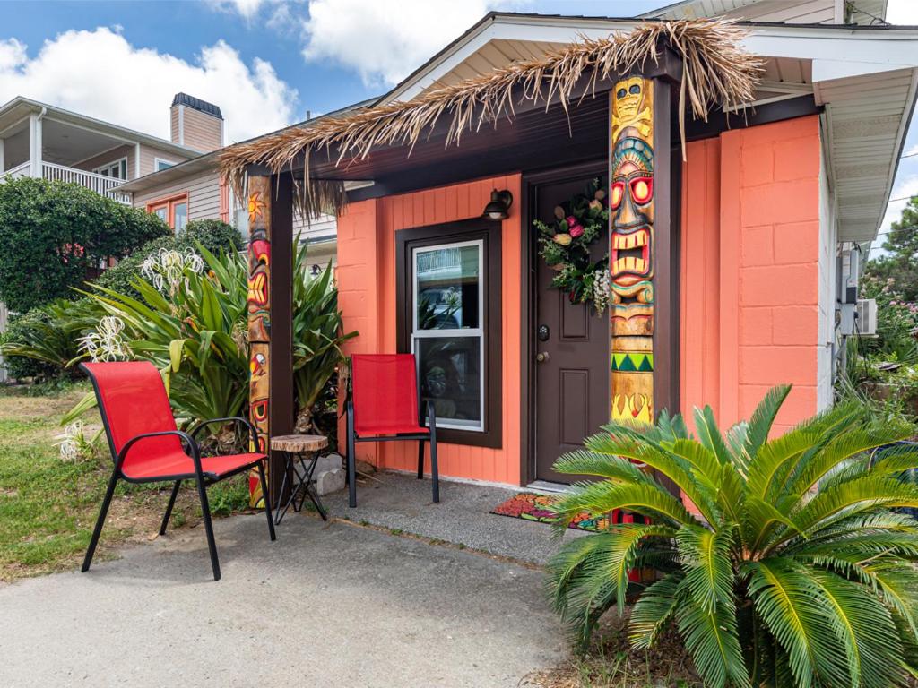 Gilligans Island - Housity