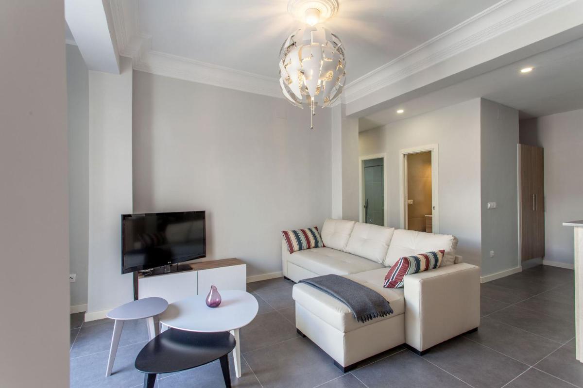Apartment City of Arts and Sciences 1 - Housity