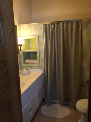 Victorian Charm Inn - Housity