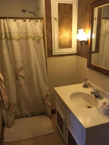 Victorian Charm Inn - Housity