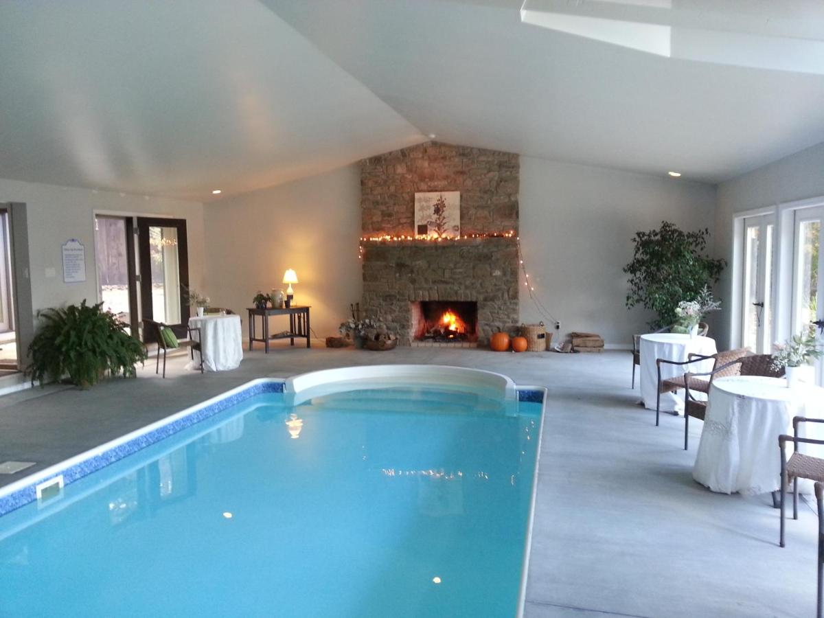 The Inn at White Oak - Housity