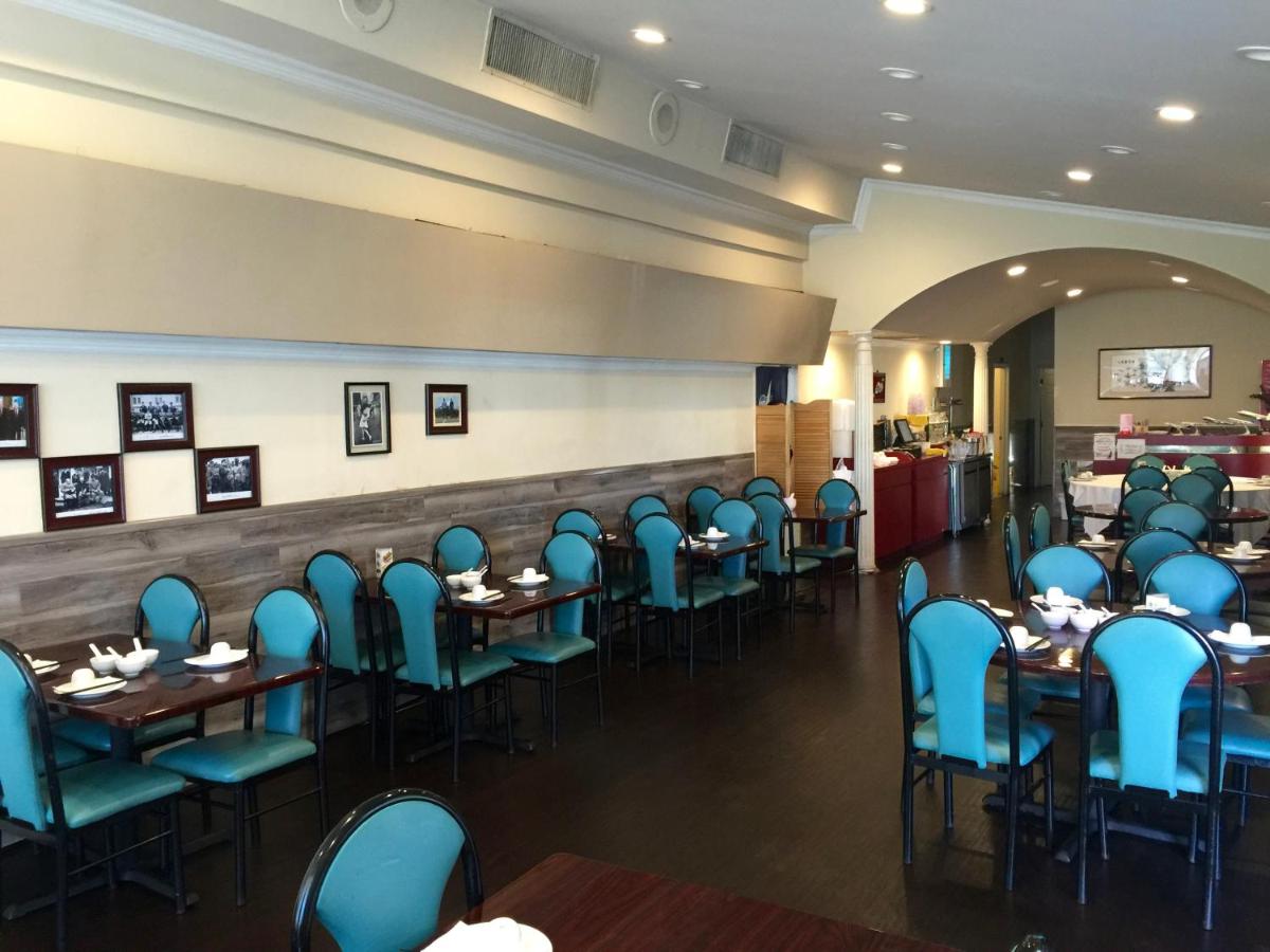 Ramada by Wyndham Torrance - Housity