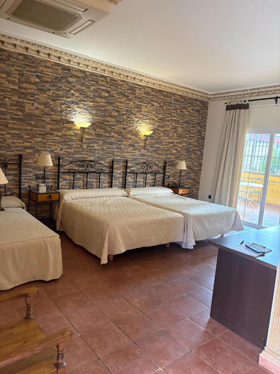 Hotel Trajano - Housity