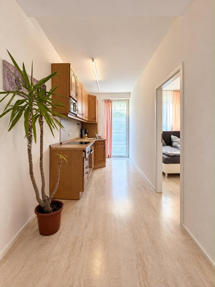 Großartige 3 Zimmer Ferienwohnung mit Kamin und Garten für 1-6 Personen - Housity
