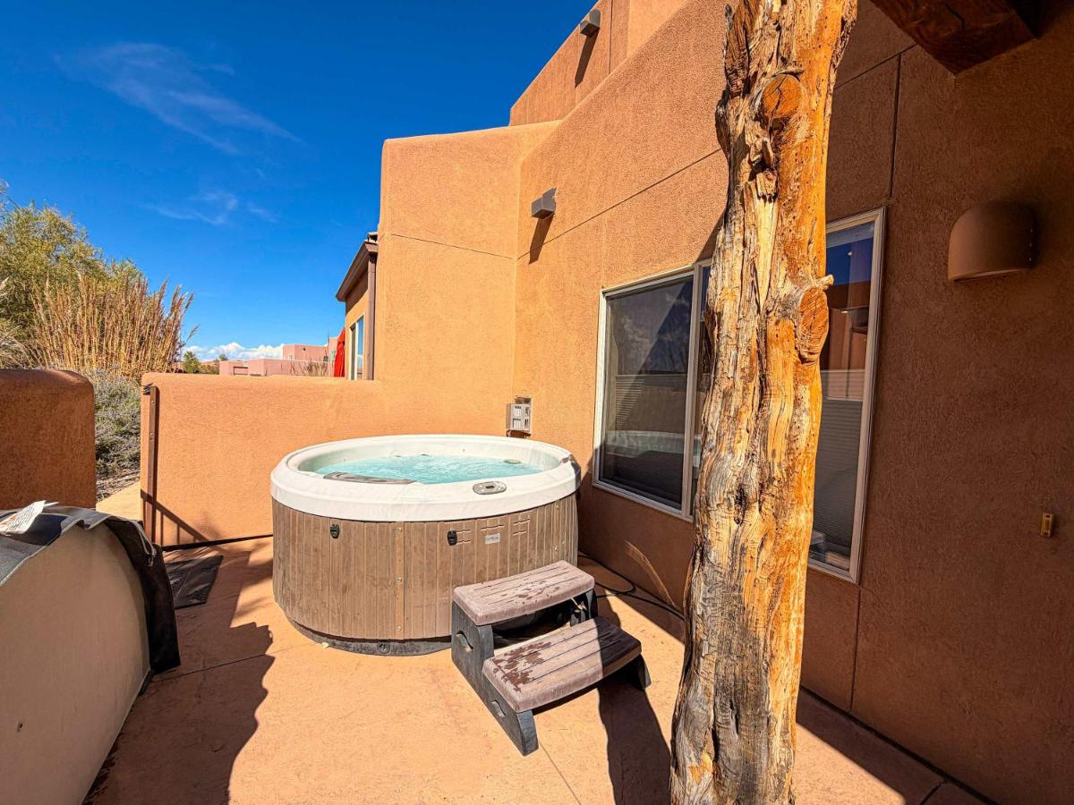 Cairn House #4A7 - Housity