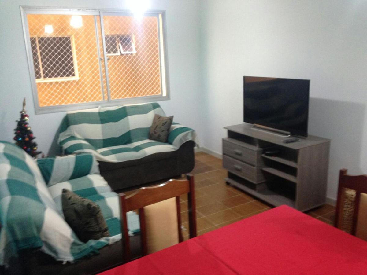 Apartamento frente ao mar Florida Praia Grande - Housity