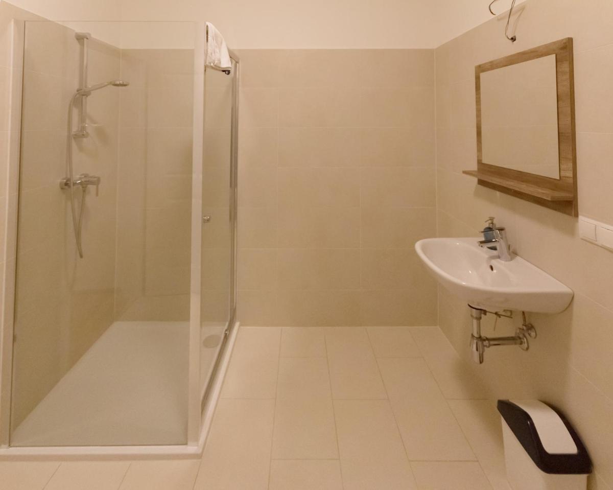 Debo Apartments Schönbrunner Strasse - contactless check in - Housity