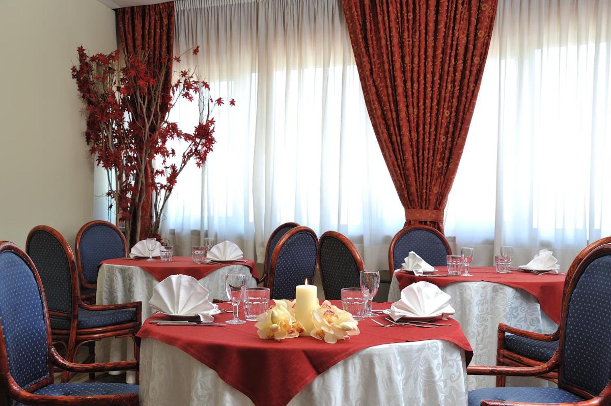 Hotel Alba - Housity
