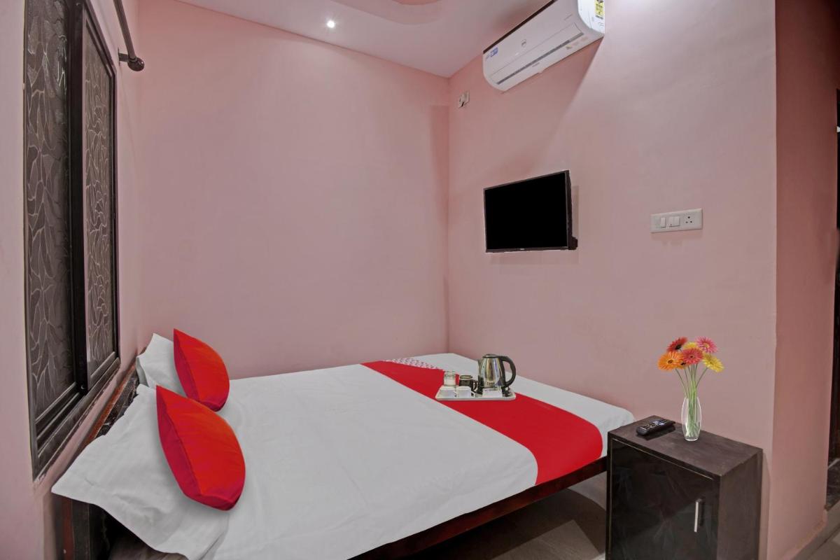 Flagship R K Guest House - Housity