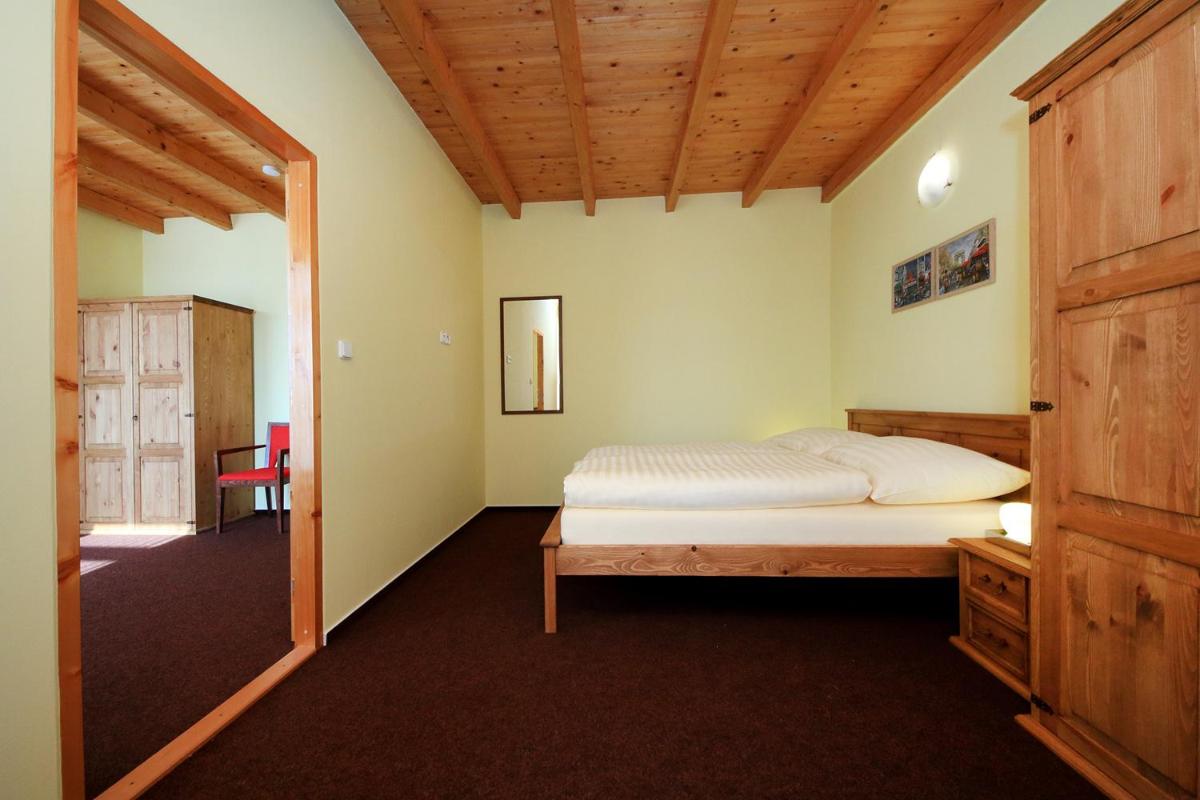 Penzion Folbr - Housity