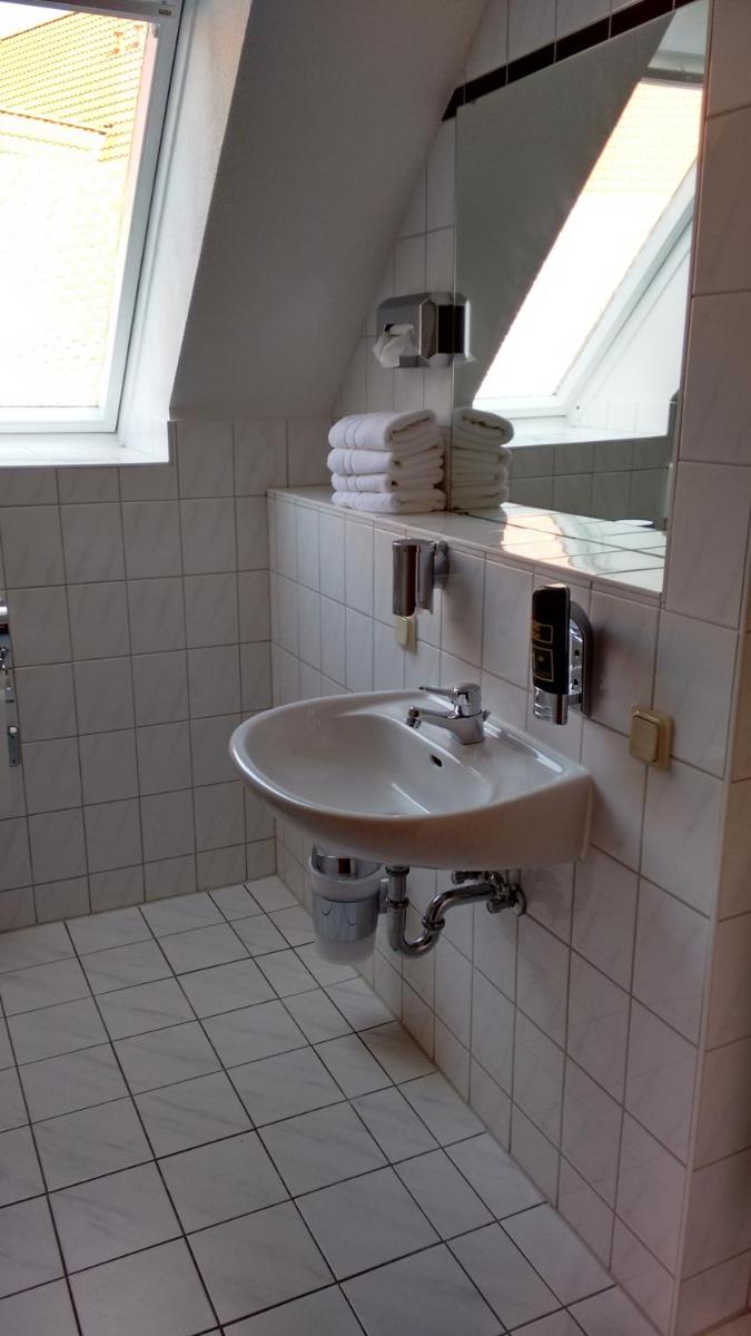City Hotel Aschersleben - Housity