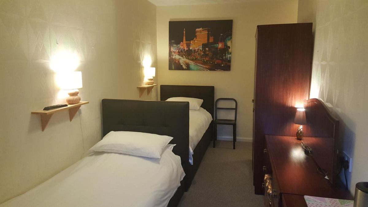 Maindee Guest House - Housity
