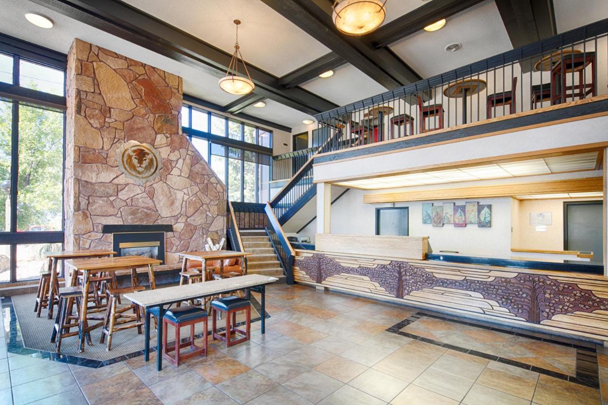 Red Lion Inn & Suites Missoula - Housity
