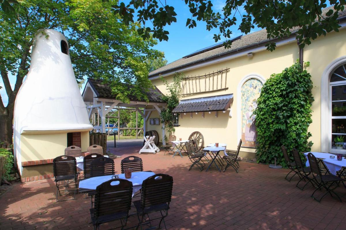 Landhotel Classic - Housity