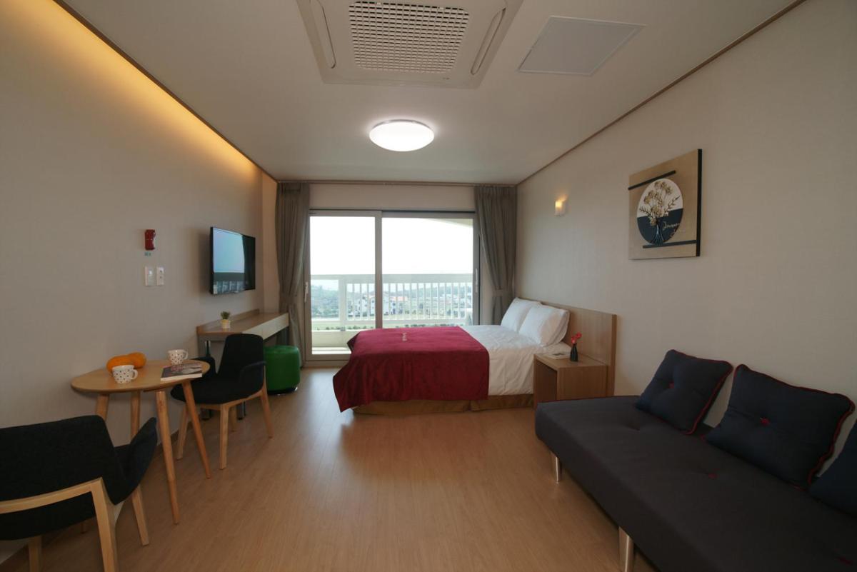 Jeju the Ocean Hill Pension - Housity