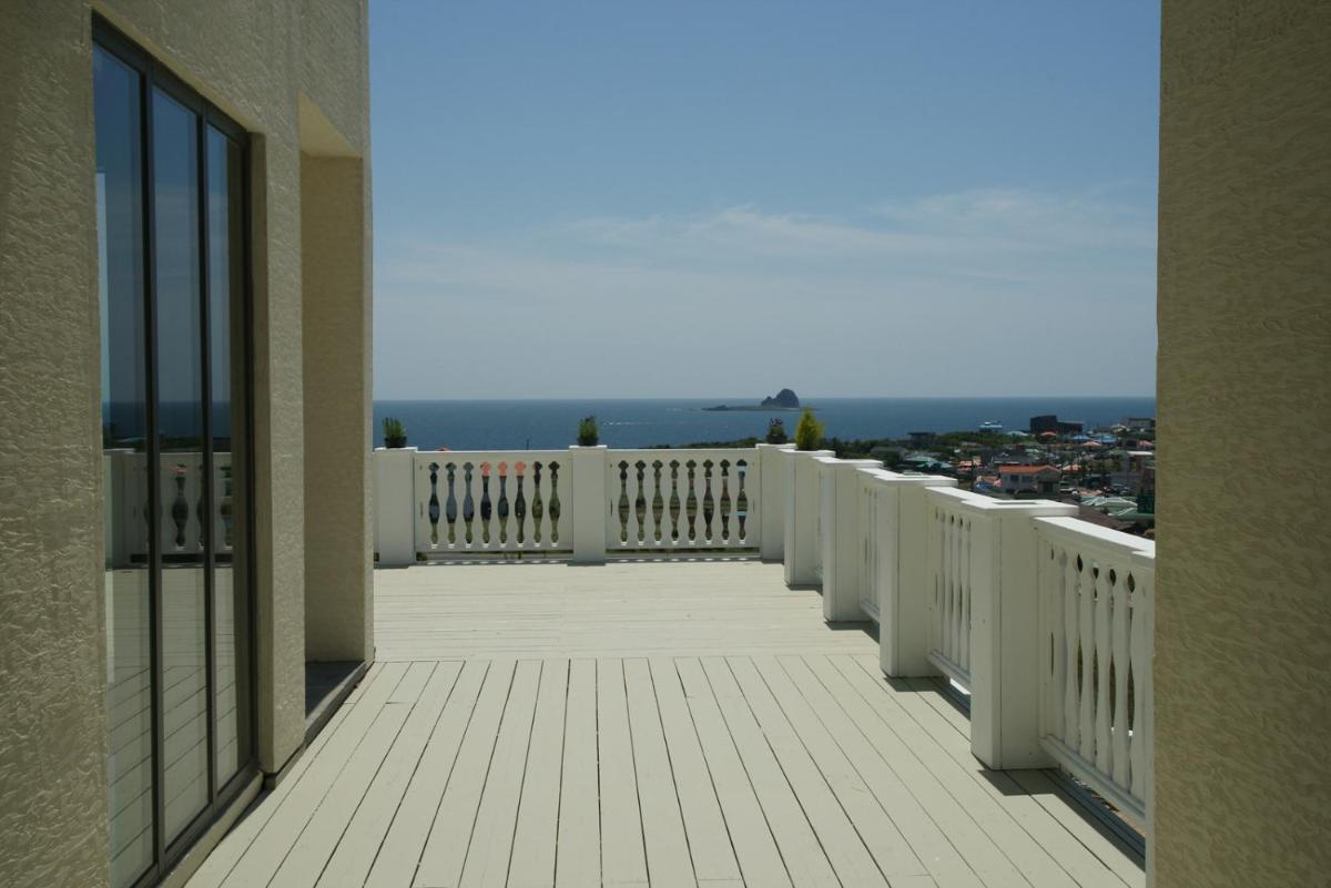 Jeju the Ocean Hill Pension - Housity