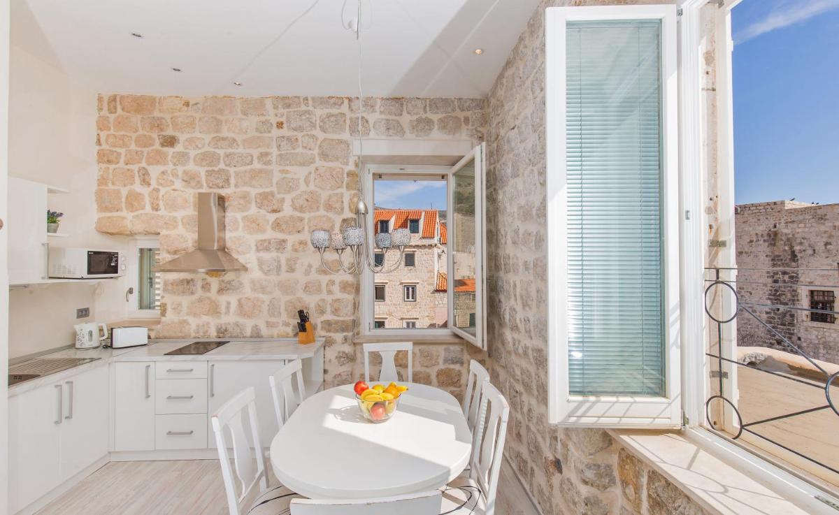 Lausion Apartments - Housity