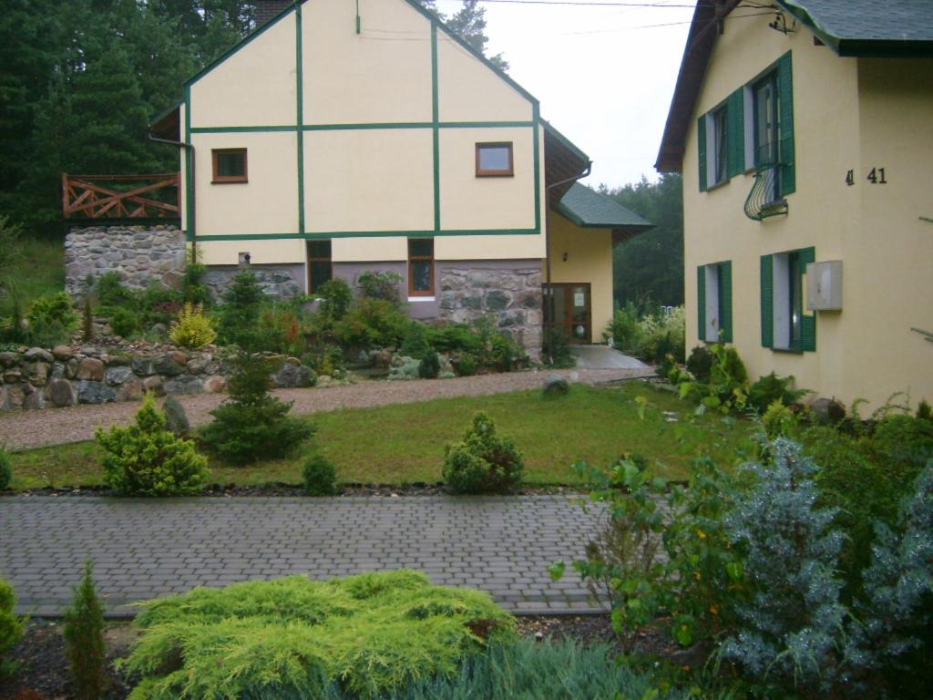 Pensjonat BorowaDolina - Housity