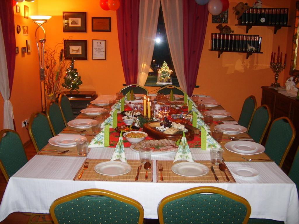 Pensjonat BorowaDolina - Housity