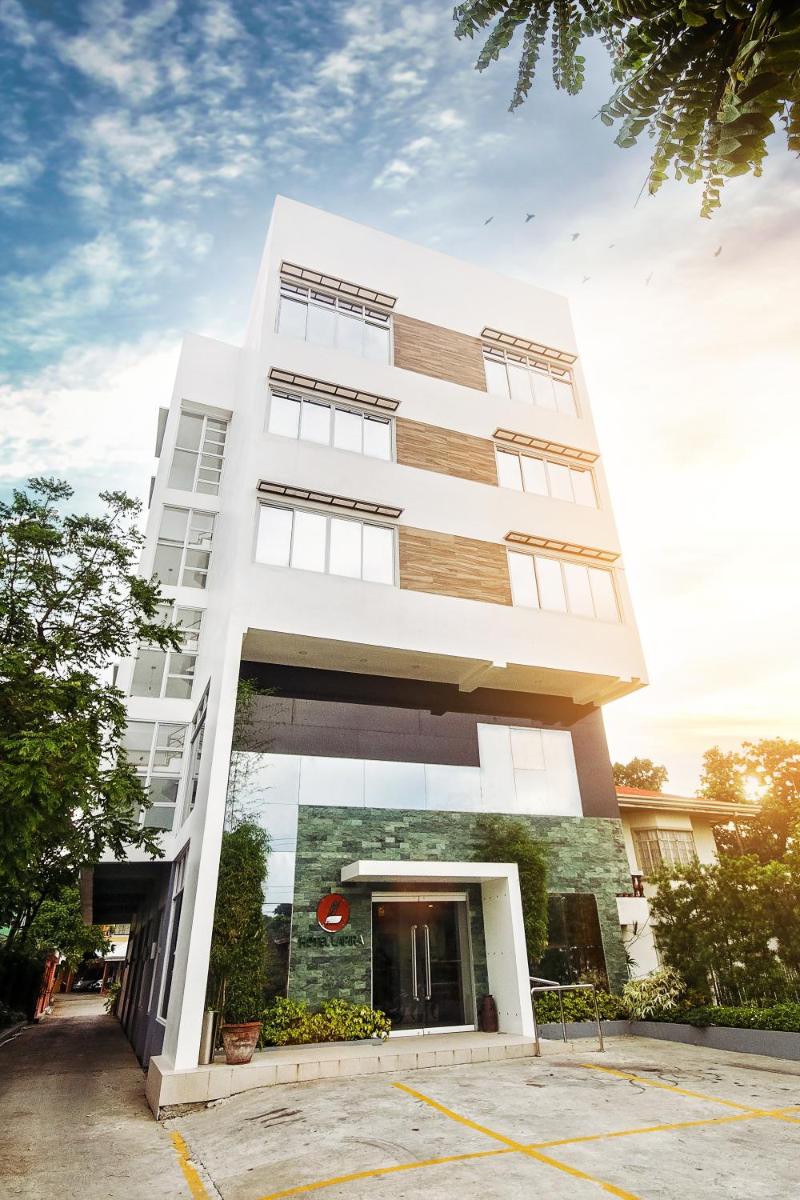 Hotel Lapira - Housity