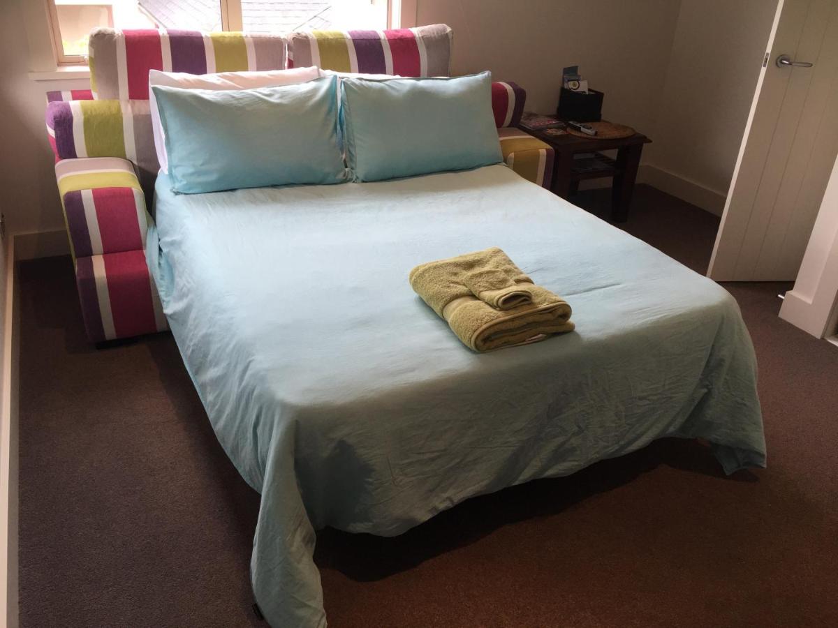Davidsons Luxury Homestay - Housity