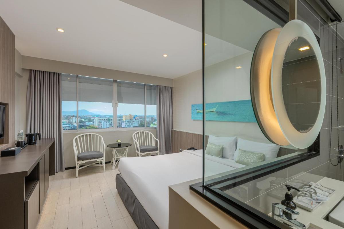 Pearl Hotel Phuket - Housity