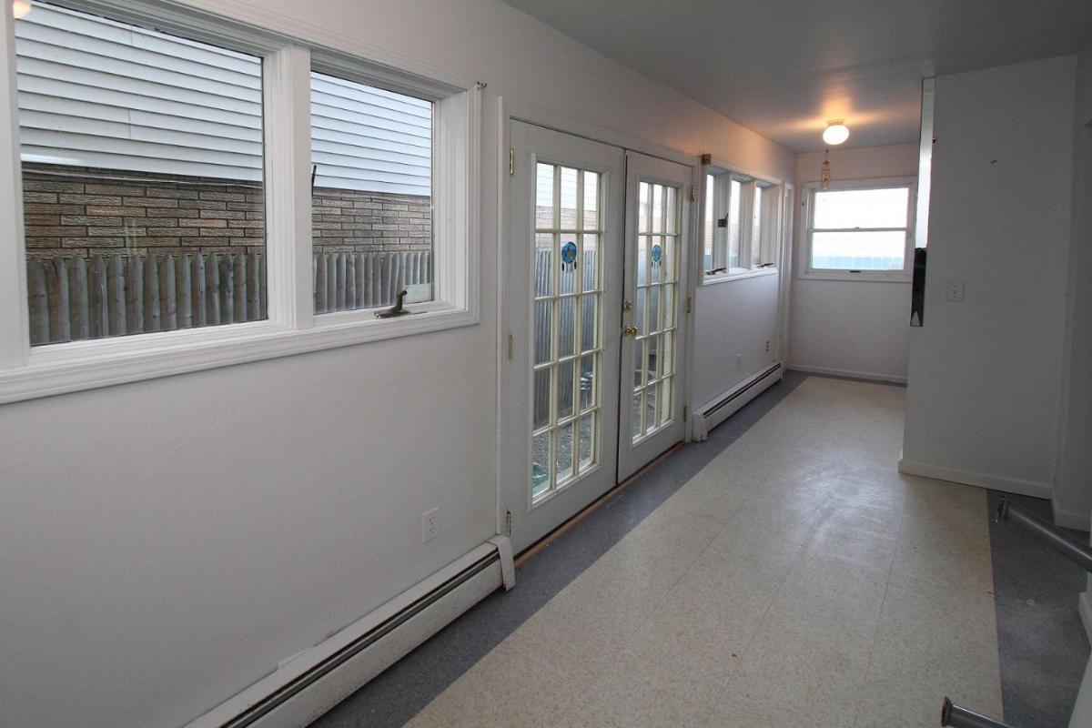 Suitetrails - Shore Beach Houses - 57 Dupont Ave