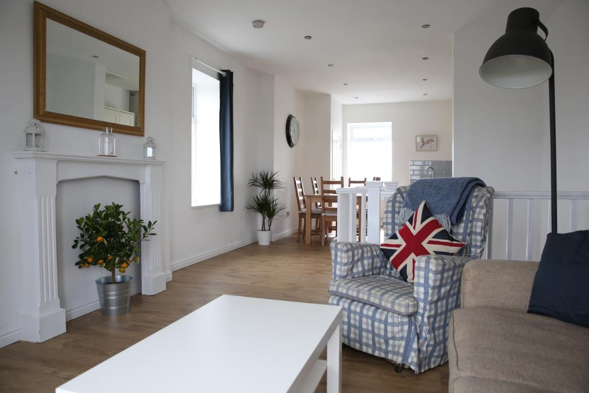 Holiday Home Elerkin - Housity