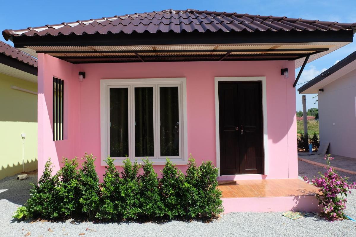 Maikhao Beach Guest House - Housity